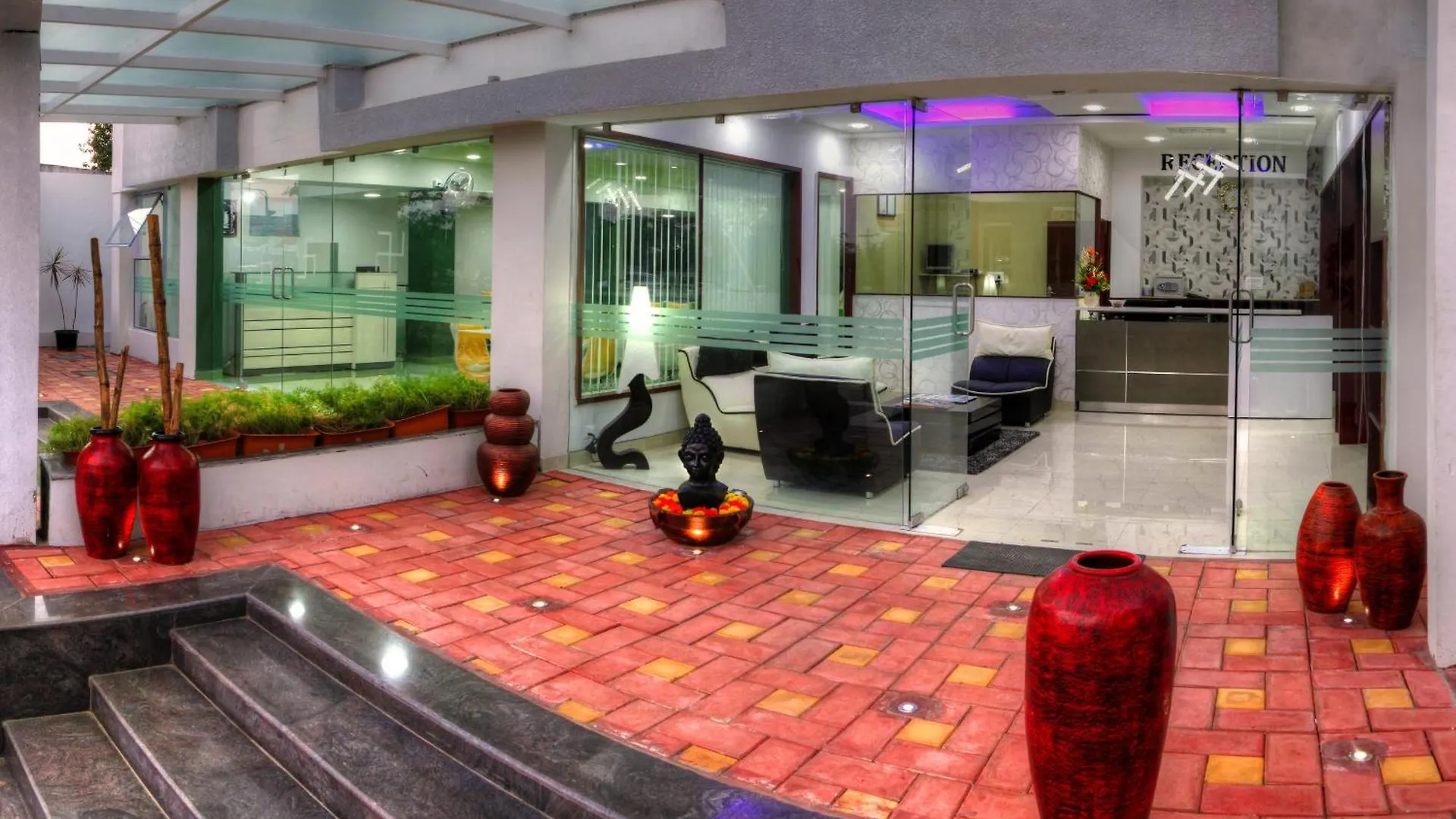 Hotel Rajmahal Inn Mysore
